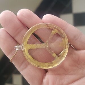 Yummi Glass Peace Sign pendant necklace